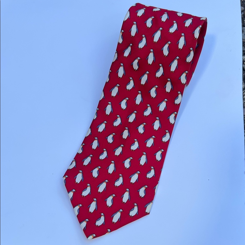 Stylish Red Penguin Print Men's Tie